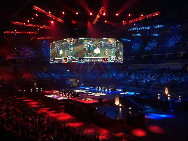 LNGvsWBG国外解说预测：仅两人看好WBG取胜 五人认为LNG赢