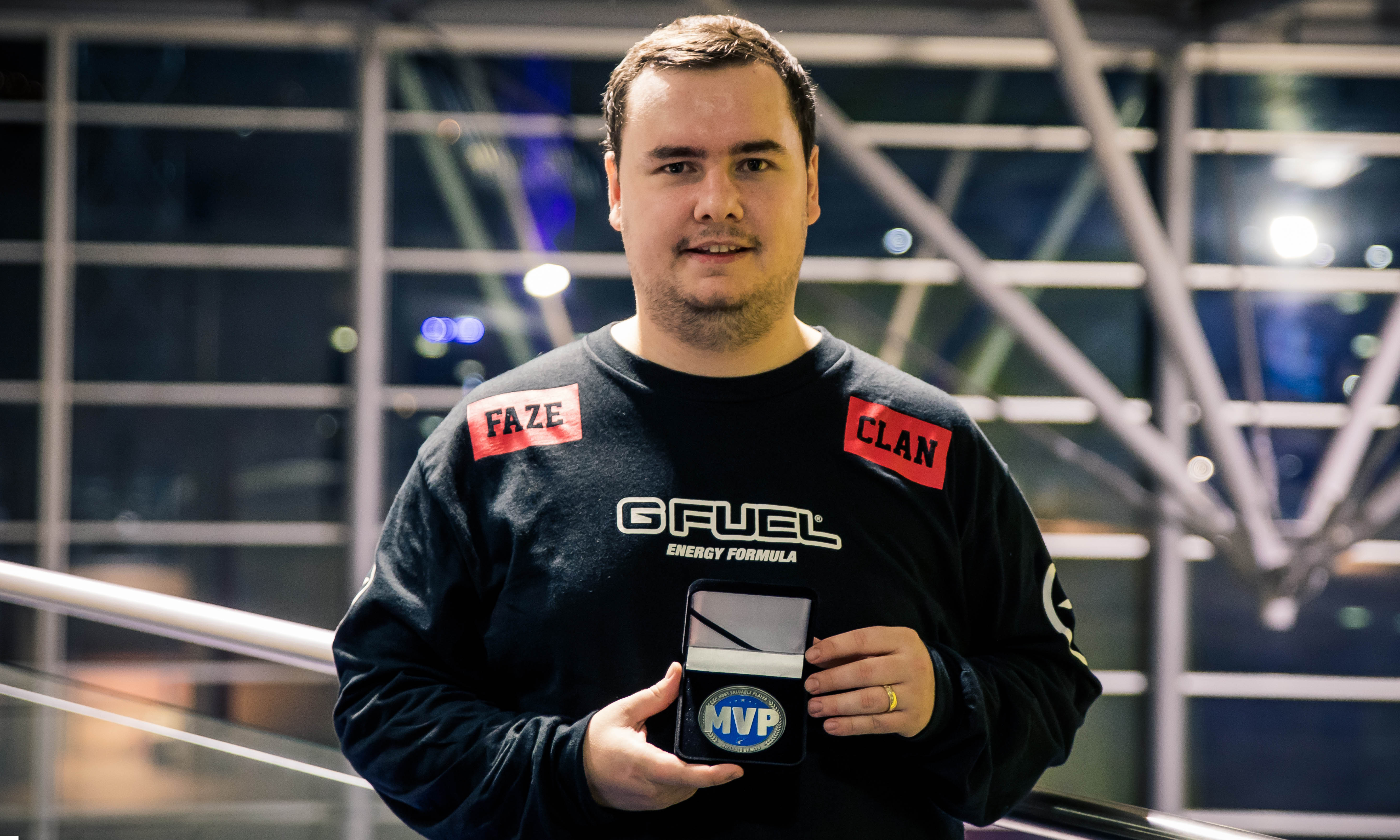 王者荣耀狼队官宣野王小胖正式加入大名单